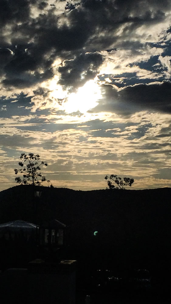 DJ JAS Productions wedding at Hummingbird Nest Ranch, Simi Valley