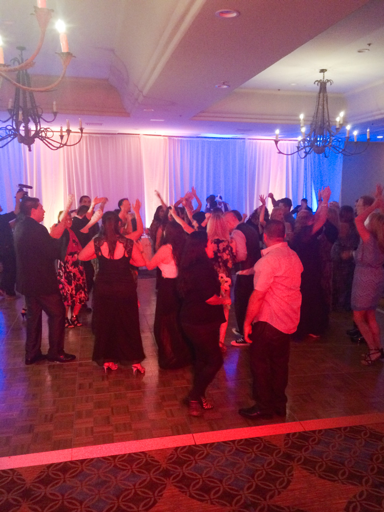 DJ JAS Productions wedding at Embassy Suites Mandalay Beach, Oxnard